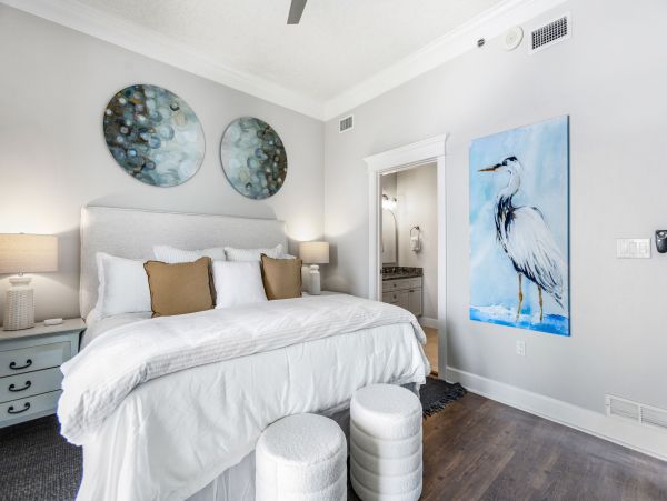 Luxurious Beachfront Penthouse in Panama City Beach - Family-Friendly Getaway