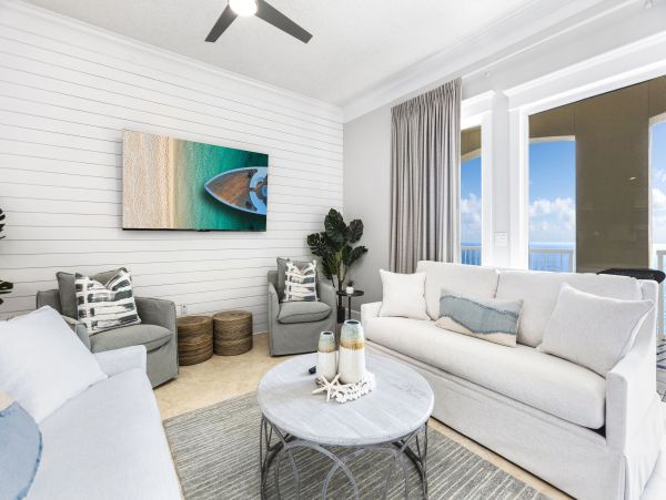 Luxurious Beachfront Penthouse in Panama City Beach - Family-Friendly Getaway