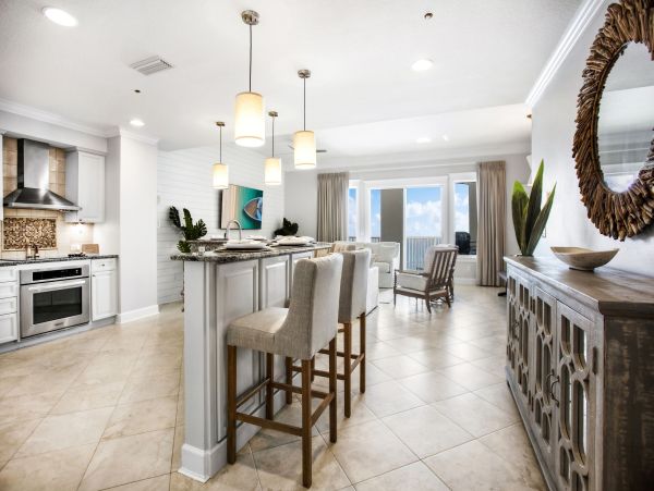 Luxurious Beachfront Penthouse in Panama City Beach - Family-Friendly Getaway