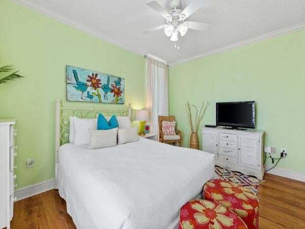 Panama City Beach Beachfront Vacation 4 Bedroom Condo