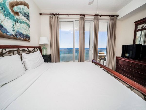 Panama City Beach 2 bedroom, 2 bathroom beachfront property