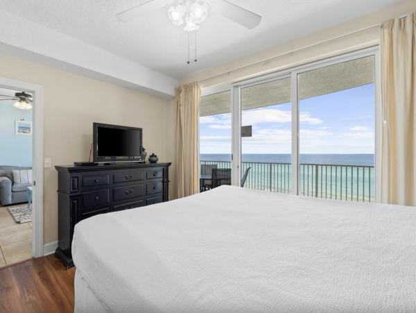 Two Bedroom / 2 Bathroom Panama city Beach Condo NEW ARRIVAL