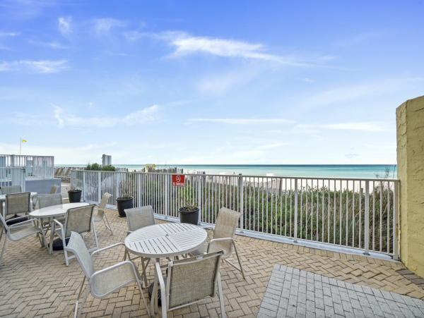 Two Bedroom / 2 Bathroom Panama city Beach Condo NEW ARRIVAL