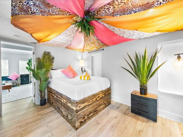 Miami Beach Three Bedroom Rental Home with Pool & Hot Tub