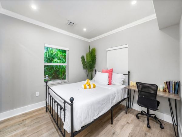 Miami Beach Three Bedroom Rental Home with Pool & Hot Tub