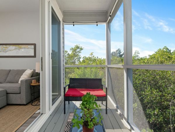 Renovated Longboat Key Two Bedroom Vacation Home Six Guests