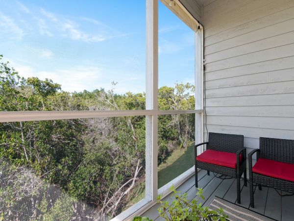 Renovated Longboat Key Two Bedroom Vacation Home Six Guests