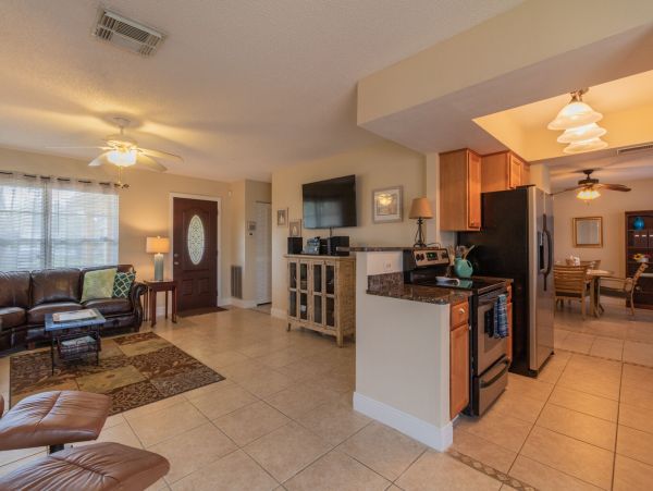 Quaint Pet Friendly Home with Private Pool
