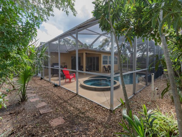 Quaint Pet Friendly Home with Private Pool