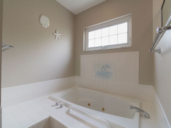 Bradenton Three Bedroom Vacation Home Sleeps 12 Guests