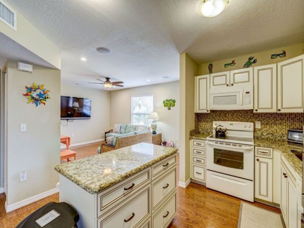Anna Maria Island Vacation Rental - Bradenton Beach Vacation Home