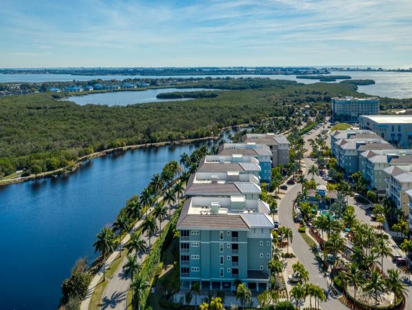 Anna Maria Island Holmes Beach Condo 982475