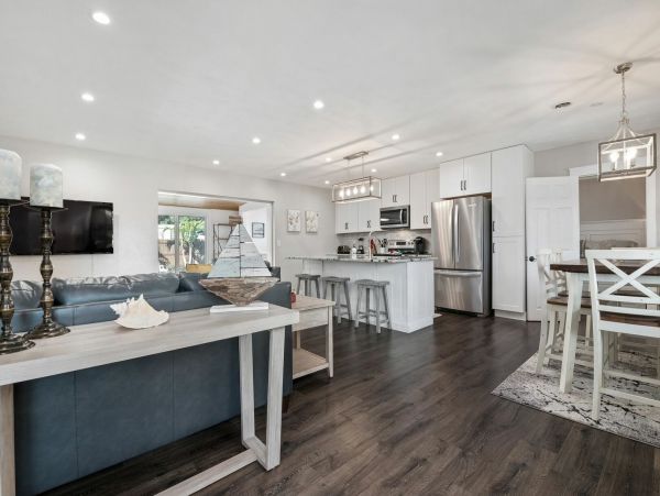 Bradenton 3 Bedroom Home with Private Pool