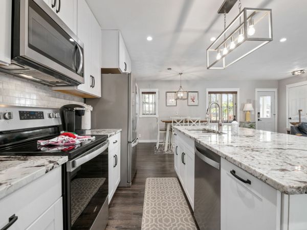 Bradenton 3 Bedroom Home with Private Pool