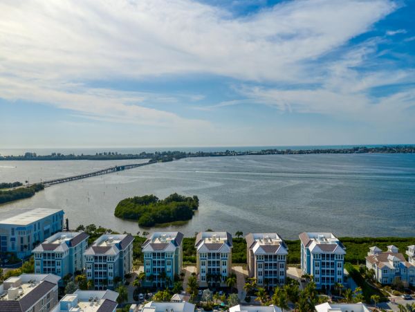 Anna Maria Island Holmes Beach Condo 982479