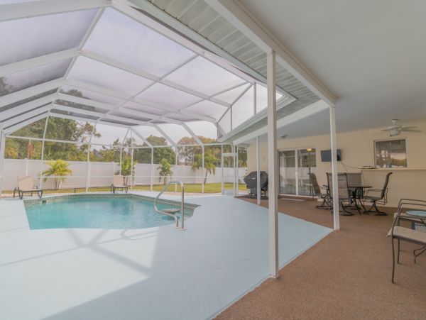 Value Priced Great three Bedroom Bradenton Florida