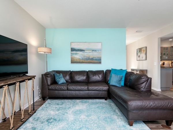 Gorgeous Newly Renovated Beach Condo