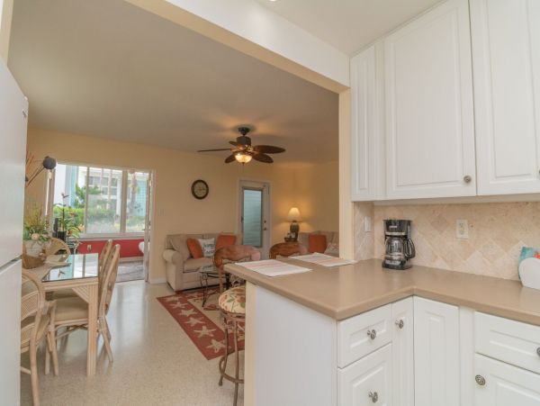 Anna Maria Island Holmes Beach Condo 982484