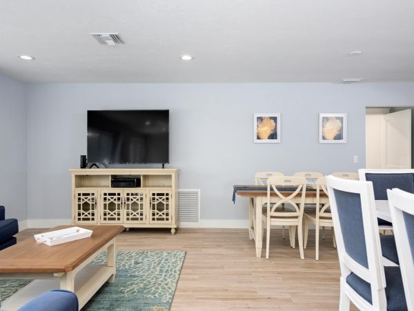 Anna Maria Island Holmes Beach Home 982486