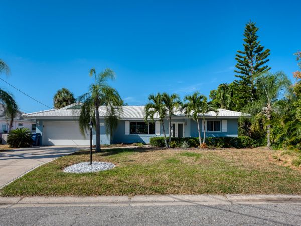Anna Maria Island Holmes Beach Home 982486