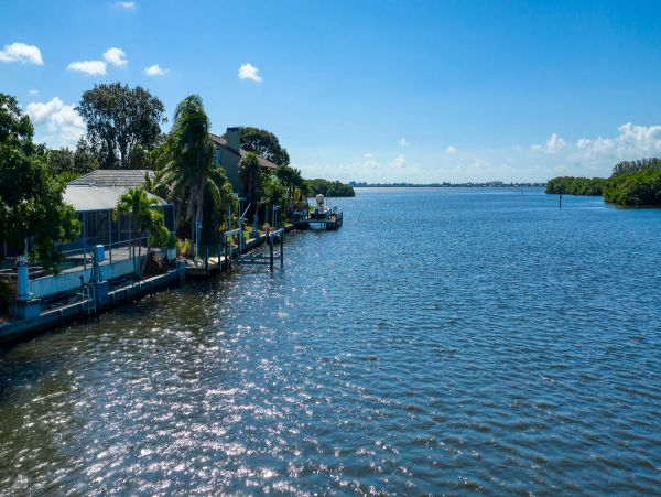 Anna Maria Island Holmes Beach Home 982486