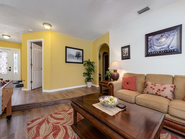 2 Minute Drive to Beach in West Bradenton