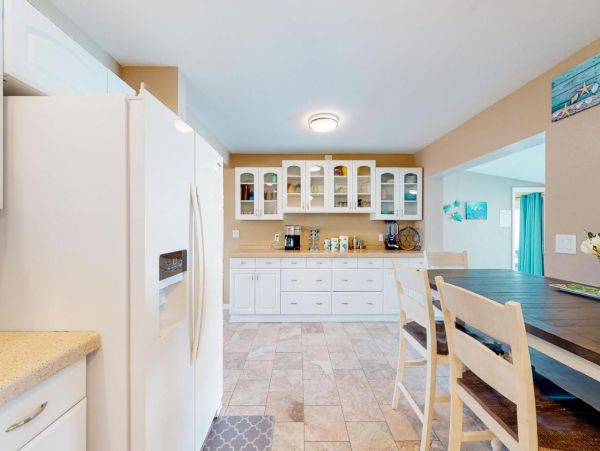 Charming Four Bedroom Home in Bradenton Sleeps 12