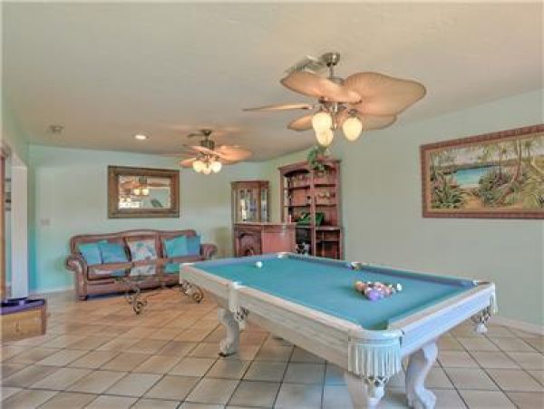 Anna Maria Island Holmes Beach Home 982490