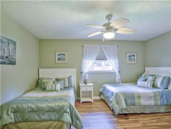 Anna Maria Island Holmes Beach Home 982490