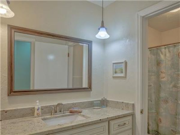 Anna Maria Island Holmes Beach Home 982490