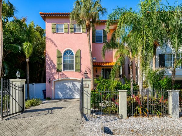 Anna Maria Island Holmes Beach Home 982492