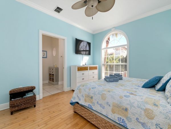 Anna Maria Island Holmes Beach Home 982492