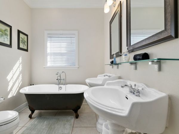 Anna Maria Island Holmes Beach Home 982492