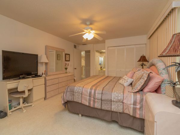 Anna Maria Island Holmes Beach Condo 982496