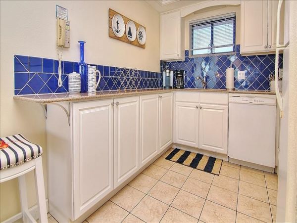 St. Petersburg Condo 982498