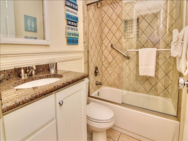 St. Petersburg Condo 982498