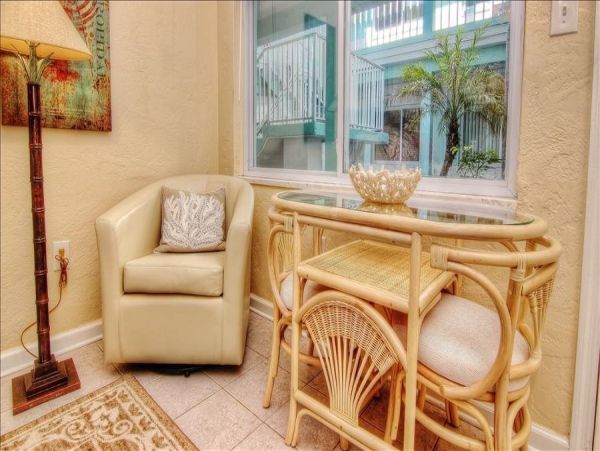 St. Petersburg Home 982499