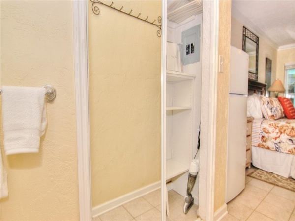 St. Petersburg Home 982499