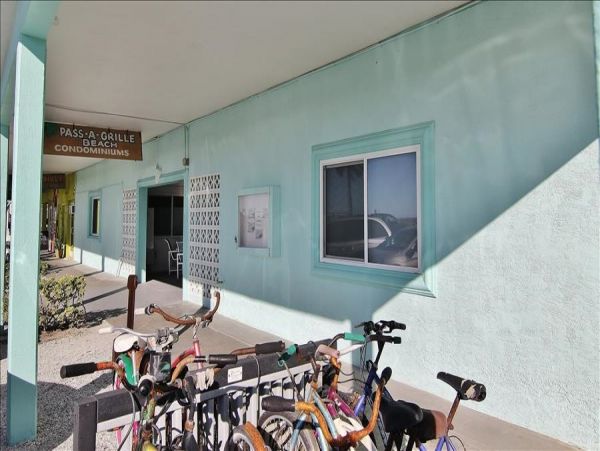 St. Petersburg Home 982499