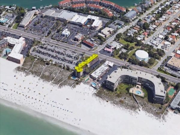 Bright & Cozy One Bedroom Getaway in St. Pete Beach