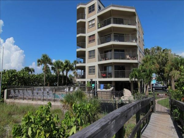 St. Pete Beach Vacation Condo One Bedroom With Gulf Views
