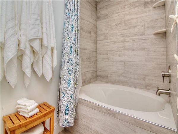 St. Petersburg Condo 982502