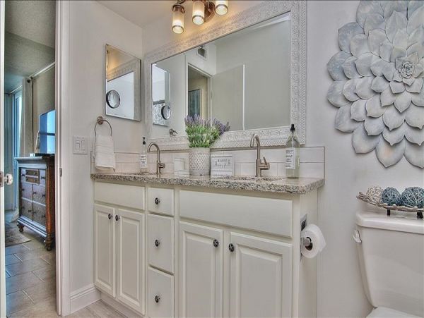 St. Petersburg Condo 982502