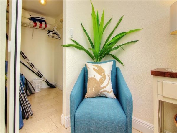 St. Petersburg Condo 982502