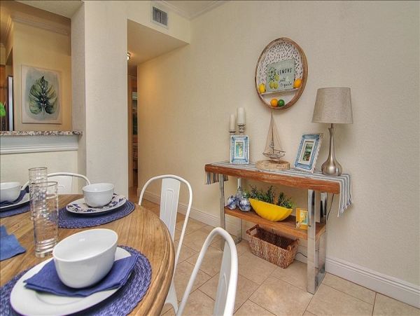 St. Petersburg Condo 982502
