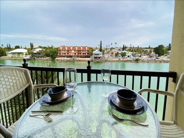 Treasure Island Condo 982503