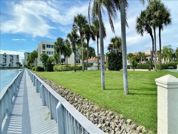 Treasure Island Condo 982503