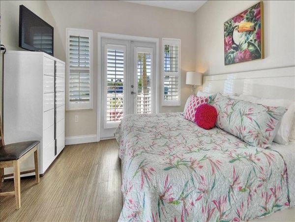 Treasure Island Condo 982508