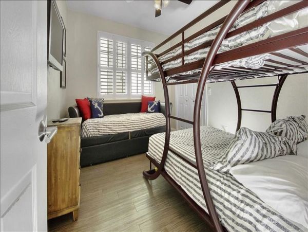 Treasure Island Condo 982508