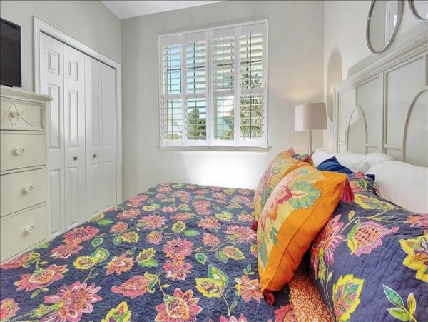 Treasure Island Condo 982508